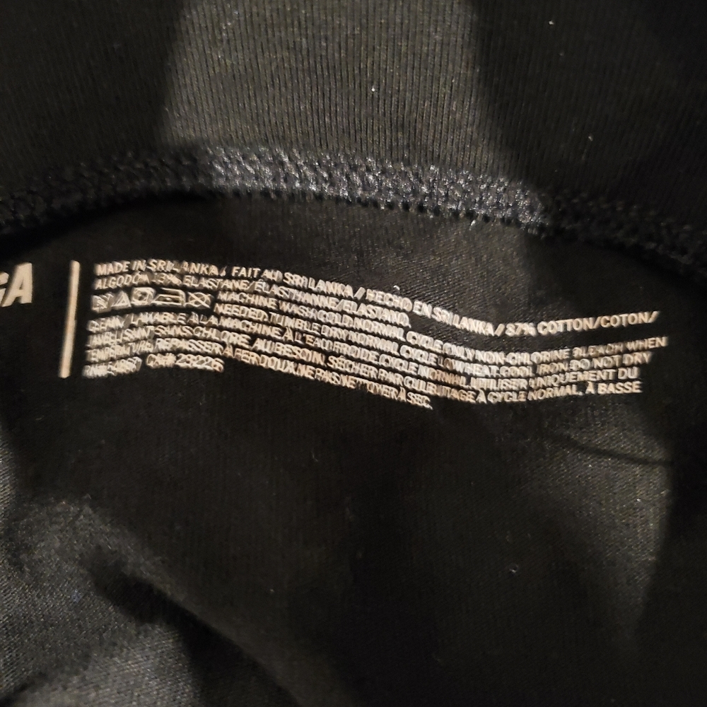 Brand new Victoria's Secret PINK yoga shorts Small - Picture 9 of 13